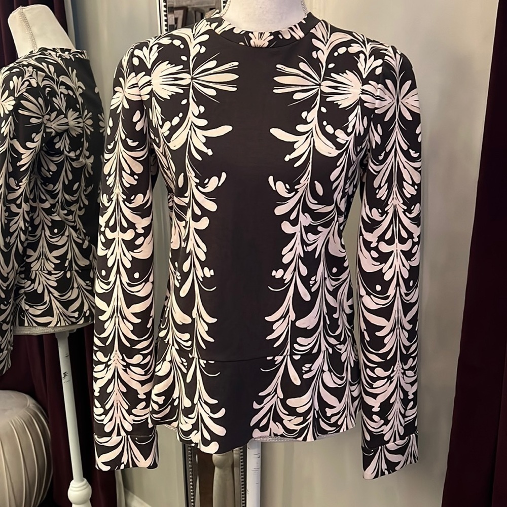 Tory Burch Gray Paisley Long Sleeved Top Size Small